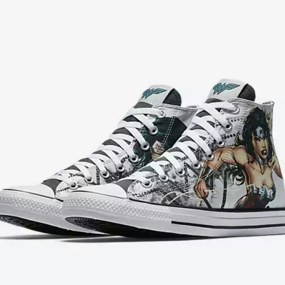 NWT Wonder Woman Converse Chuck Taylor All Star - Picture 2 of 11